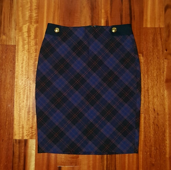 Purple and black plaid skirt - Picture 1 of 2